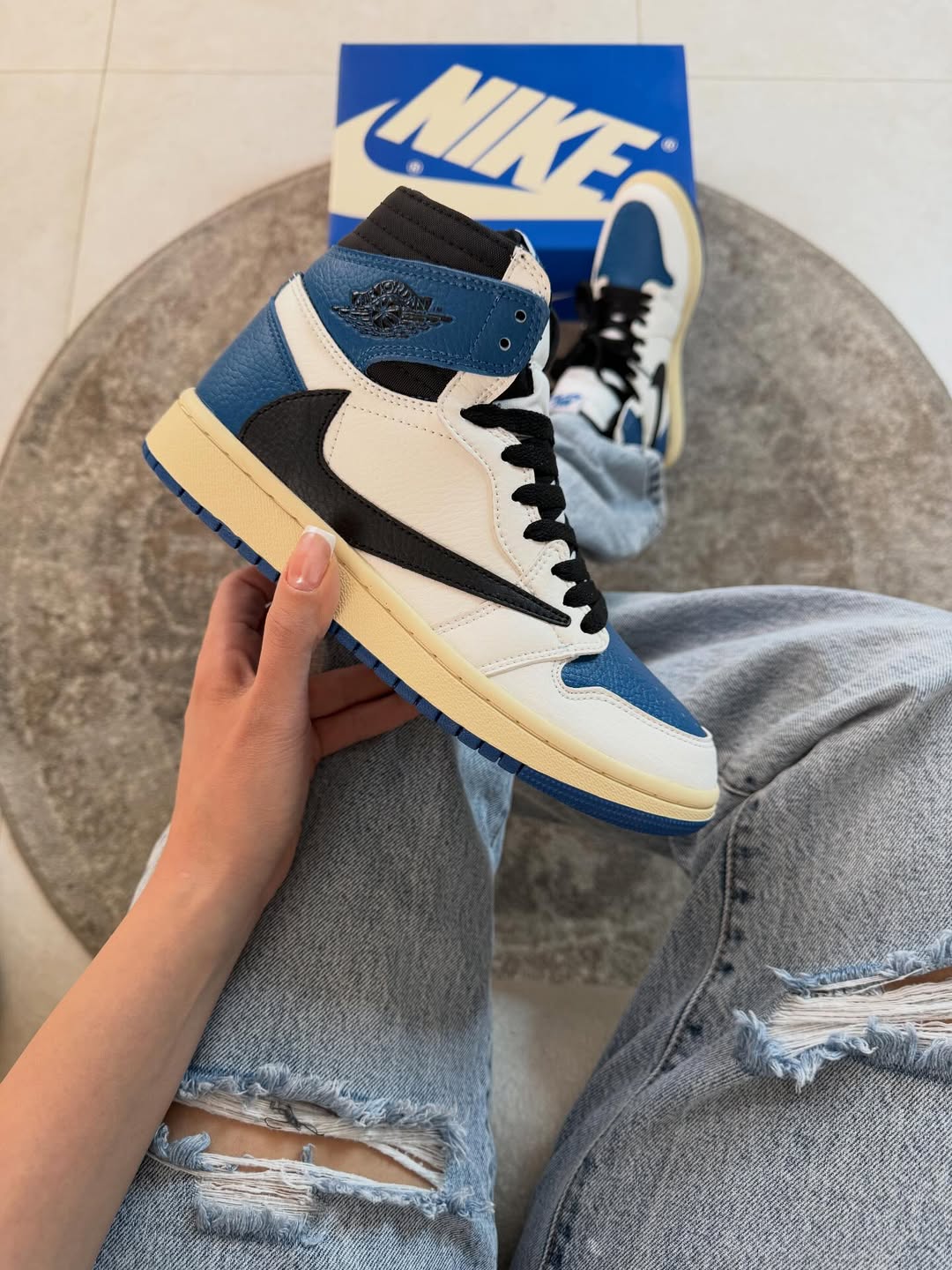 Nike Air Jordan 1 High Travis Scott Fragment