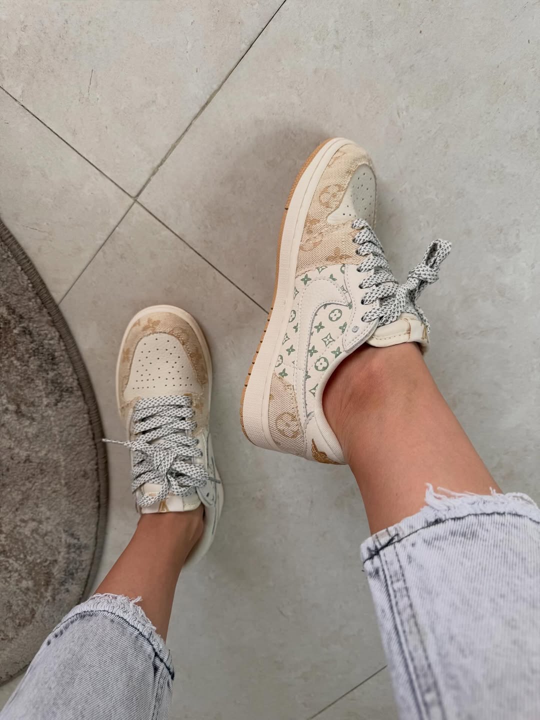 Nike Jordan Low LV