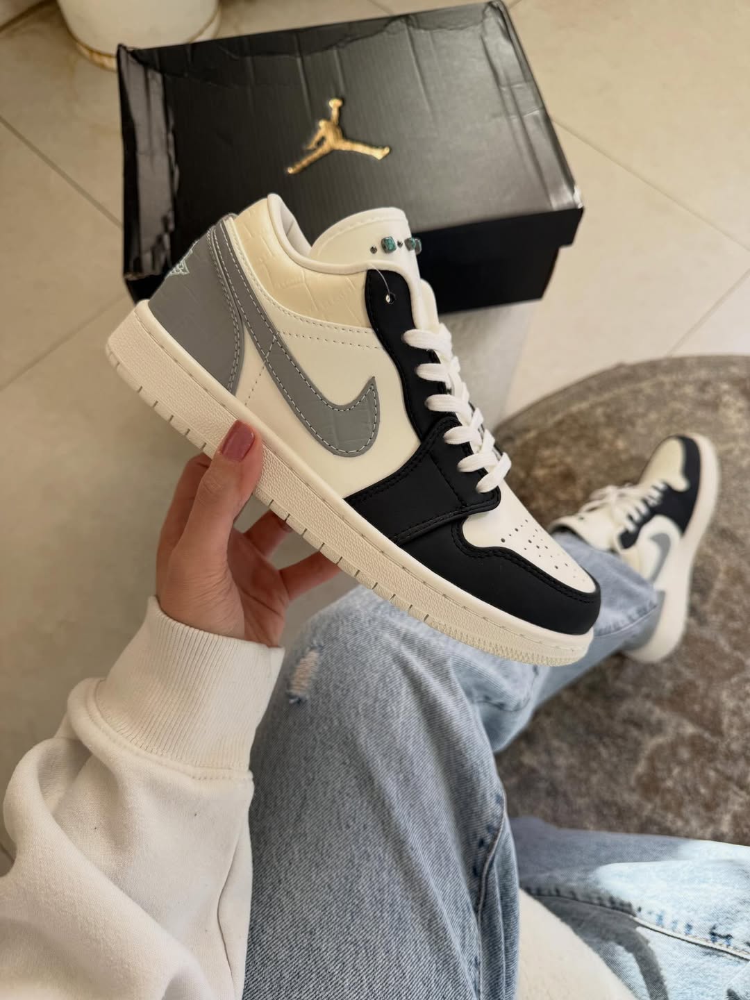 Nike Jordan Low