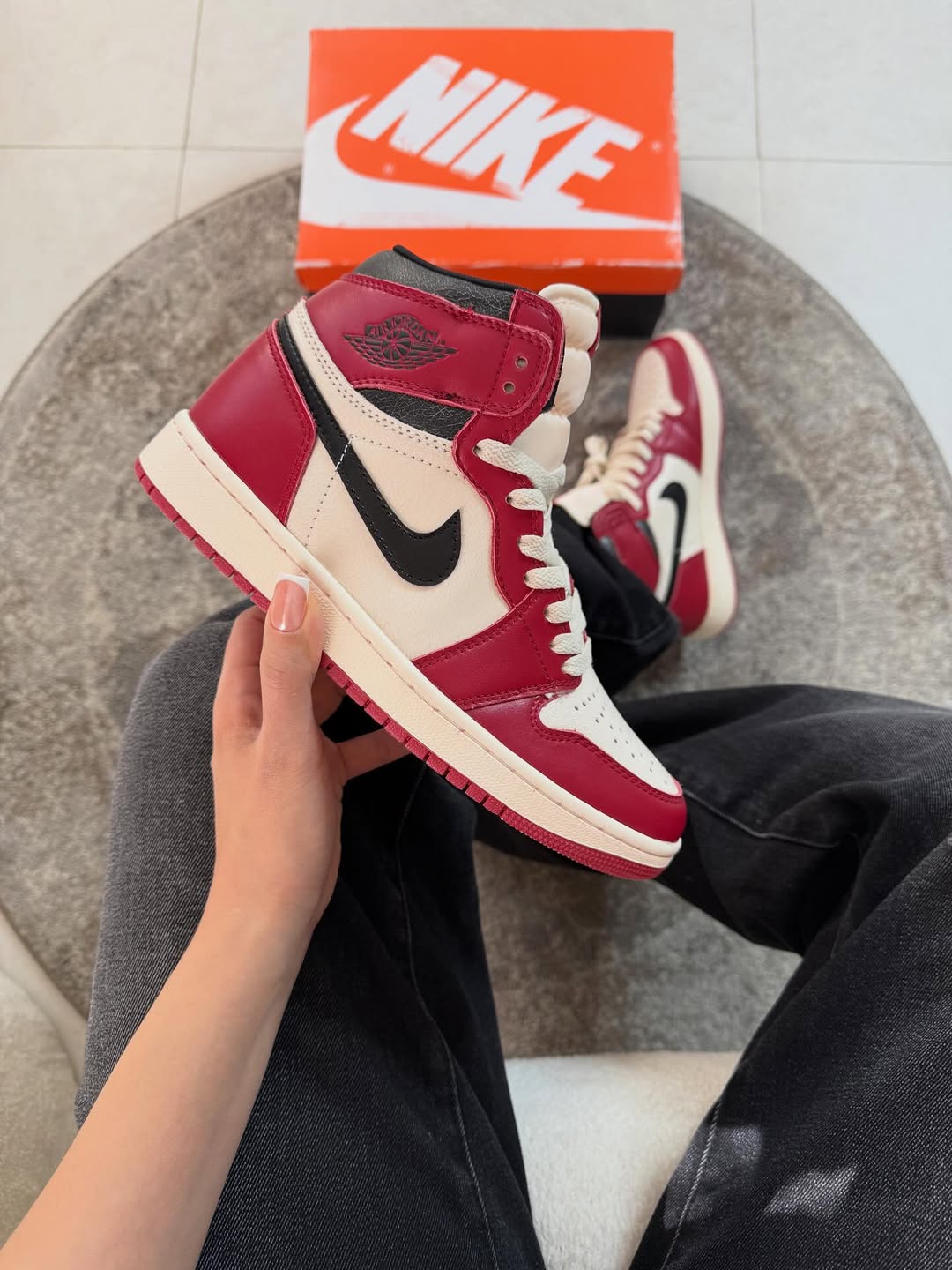 Nike Jordan 1 Chicago