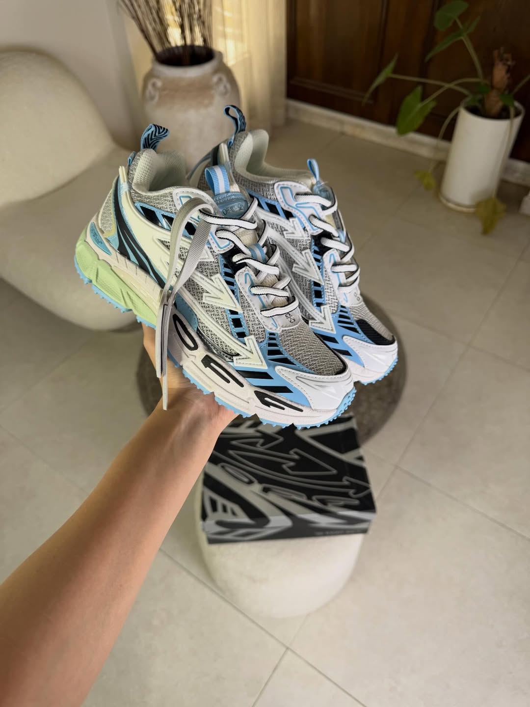 Off-White Sneakers